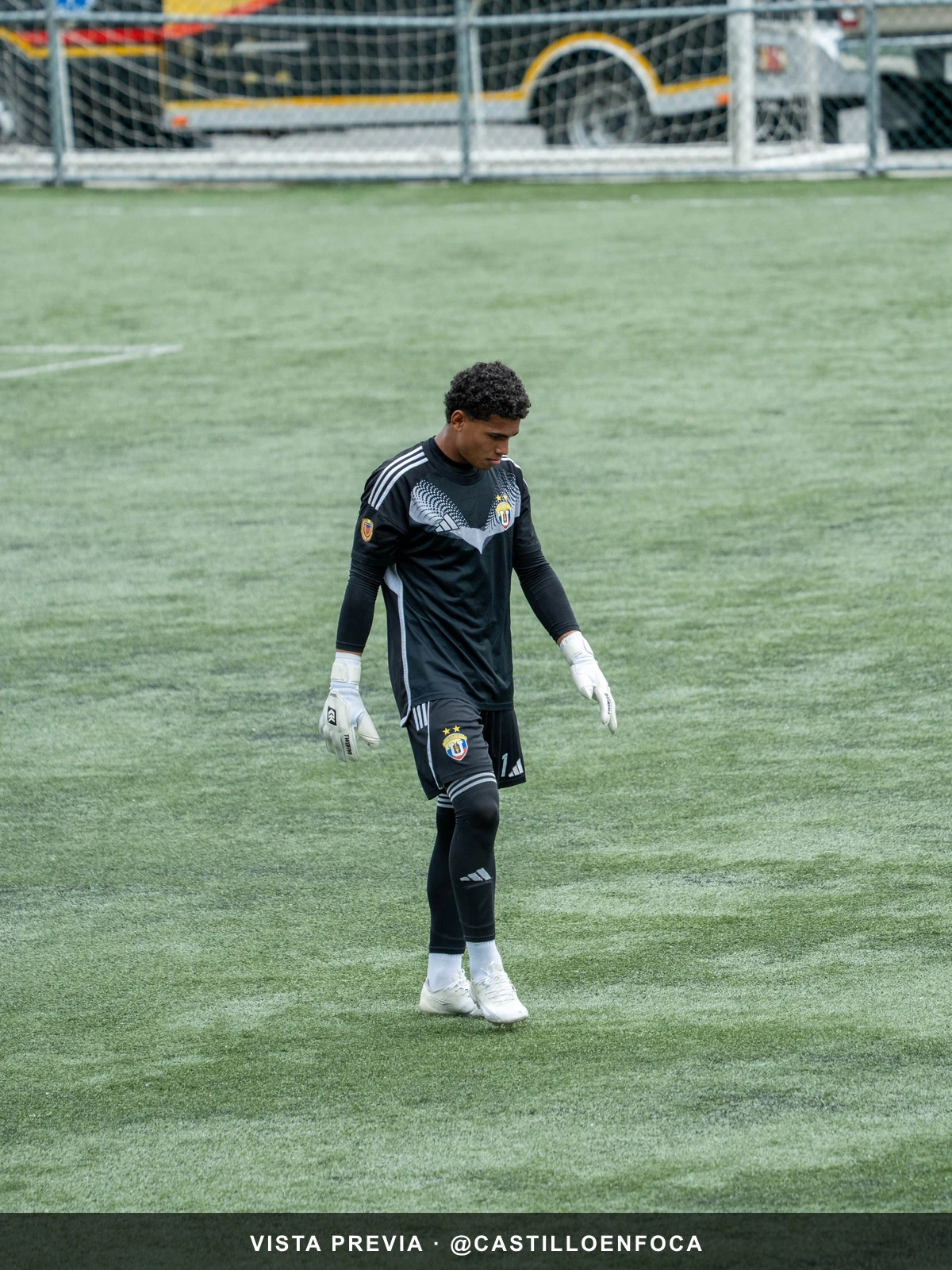 Bleider Cubillán durante el partido, fotografía 1